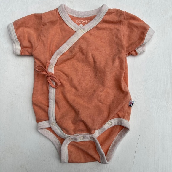 Babysoy Short Sleeve Kimono Bodysuit in Cantelope - Picture 2 of 5